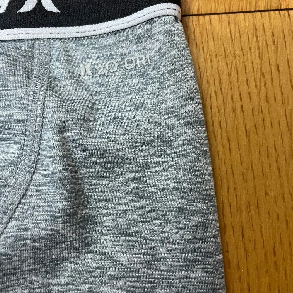 Hurley H2O Dri Compression‎ kids size 4